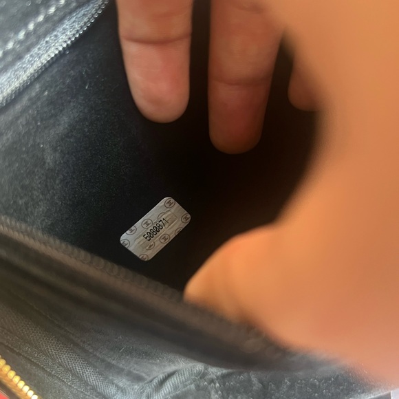 Chanel Vintage Patent Leather Black Vanity Makeup Crossbody Bag - Picture 12 of 15